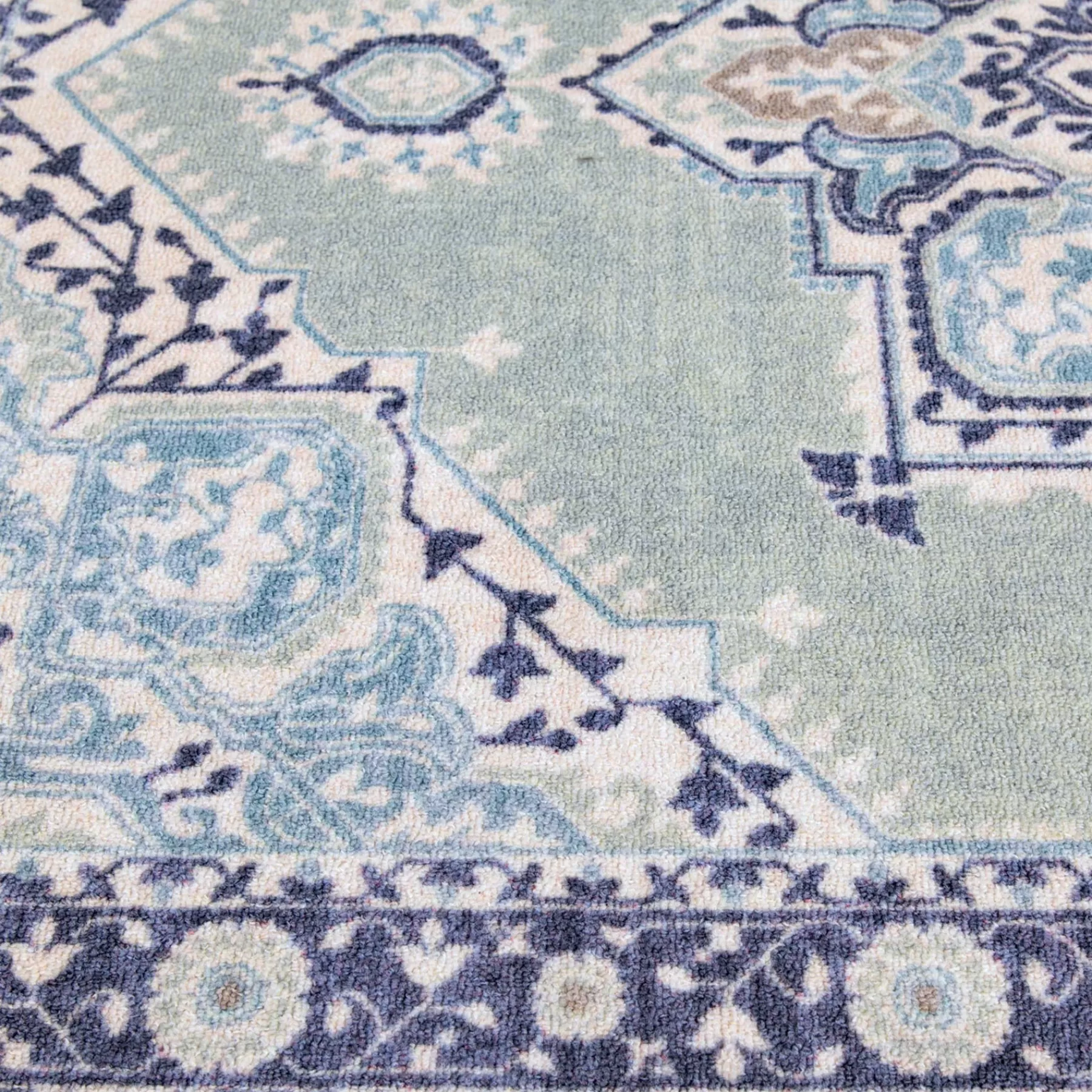 * Closeout Sale (D562) Venus Blue Multi-Colored Medallion Area Rug, 4 6